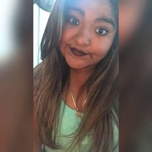 Meet your Posher, Ana leticia